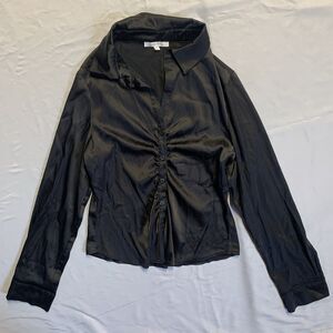 Love Tree Woman's Long Sleeve Blouse Size Medium Black Button Up Collared Preppy